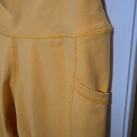 NWOT Colorfulkuala S M Buttery Yellow/Gold Leggings w pockets - Picture 3 of 8
